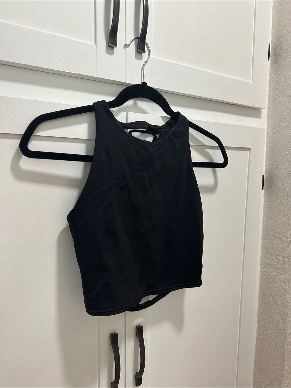 ALO Yoga Black High-Neck Cropped Tank